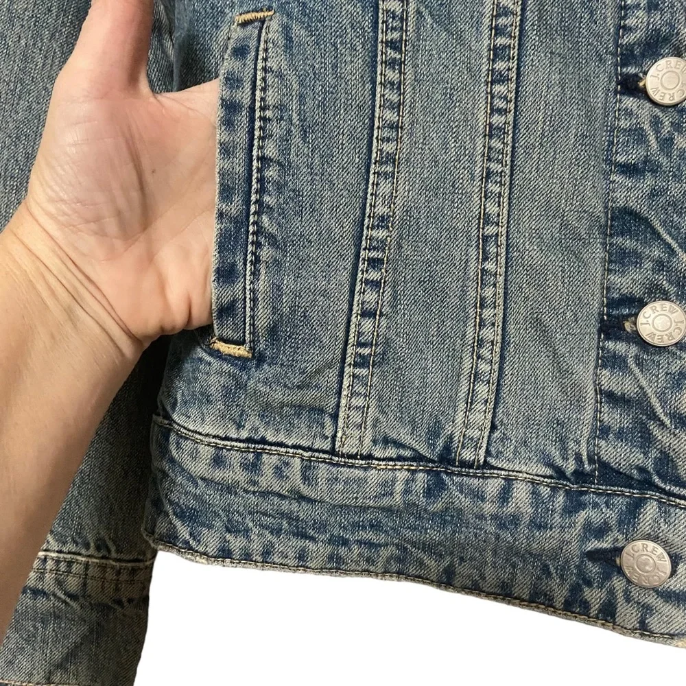 J Crew Vintage Washed  Denim Jean Trucker Jacket Blue
